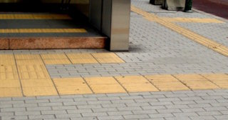 Тактильная плитка ПВХ в Новотроицке - купить от 733 руб. в ТротуарнаяПлитка