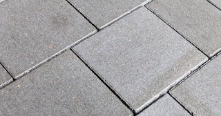 Гранитная брусчатка для дорожек и площадок в Новотроицке в октябре