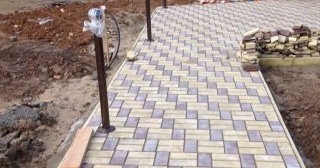 Укладка тротуарной плитки под ключ в Новотроицке в октябре