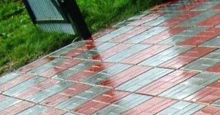Профессиональная укладка цементной тротуарной плитки в Новотроицке в октябре