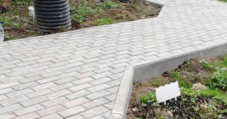 Профессиональная укладка брусчатки в Новотроицке в октябре