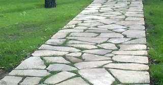 Профессиональная укладка камня на дорожки в Новотроицке в октябре